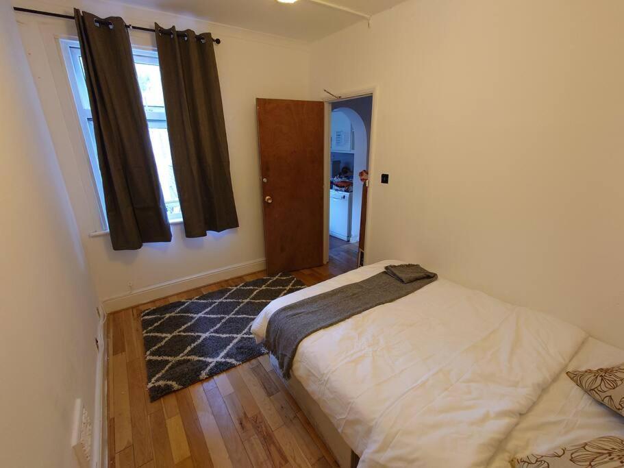 Edwardian 4 Bedrooms With 4 Bathrooms Townhouse, Next To Underground, Accommodates 10 People Londen Buitenkant foto